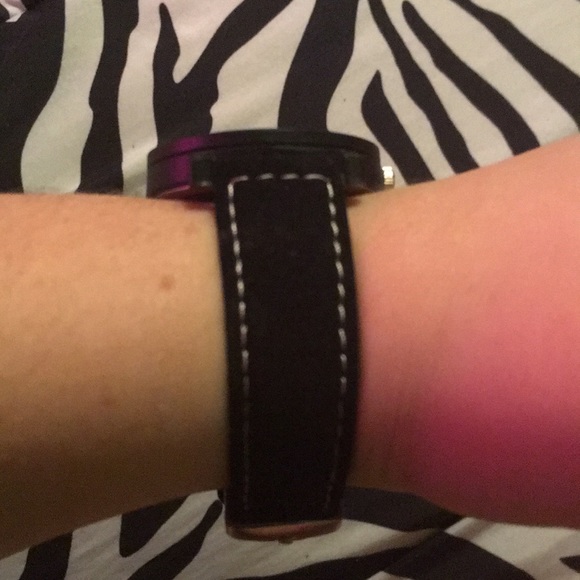 Watch - Picture 2 of 4